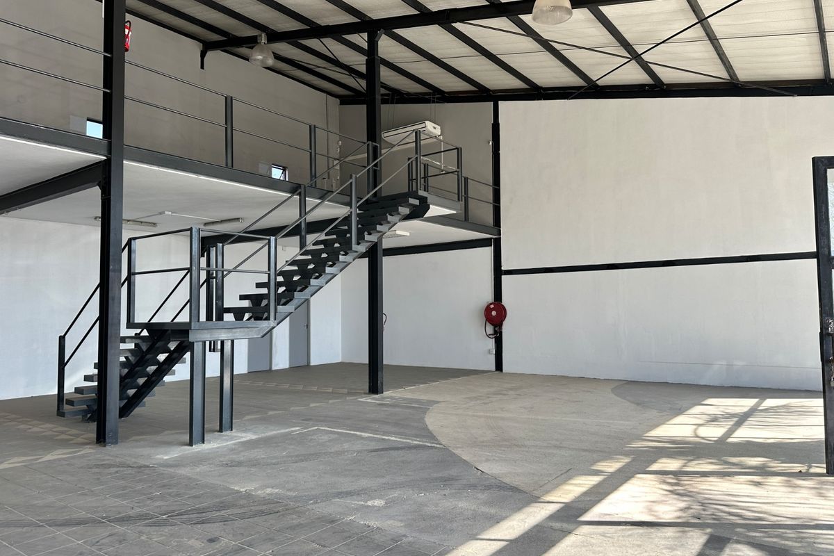 334m2 Warehouse To Let in Louwlardia, Centurion - Photo 4