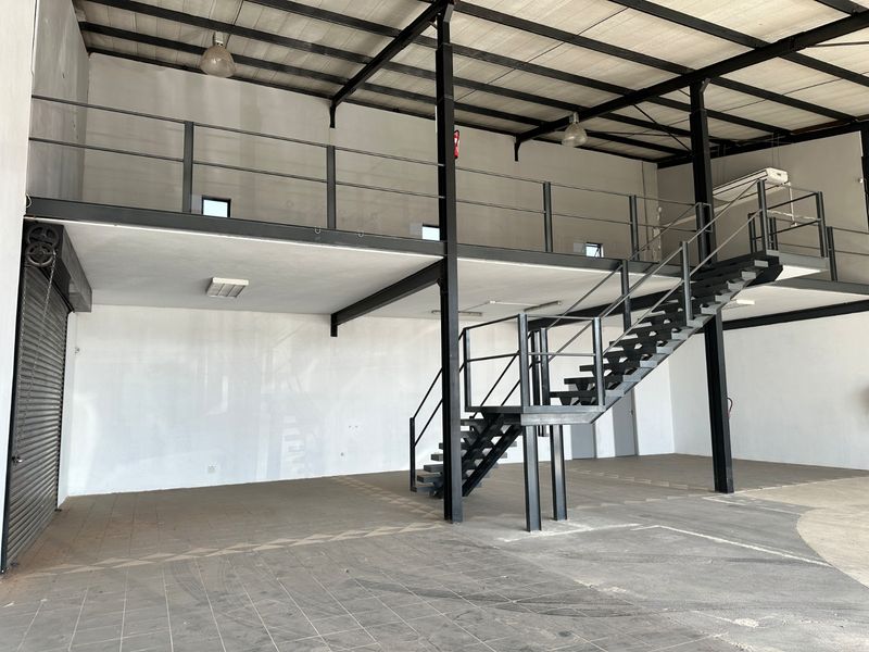 334m2 Warehouse To Let in Louwlardia, Centurion - Photo 5