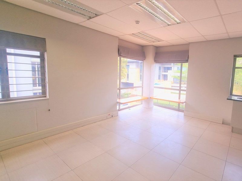 Office to let in 23 Eaton Road Bryanston - Photo 7