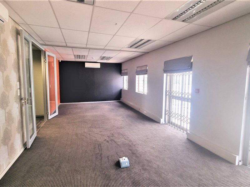 Office to let in 23 Eaton Road Bryanston - Photo 5