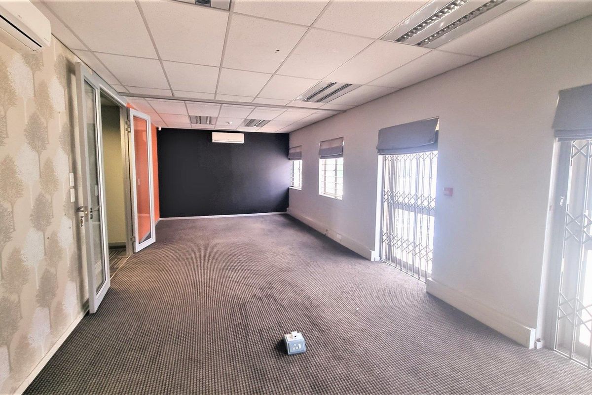Office to let in 23 Eaton Road Bryanston - Photo 5