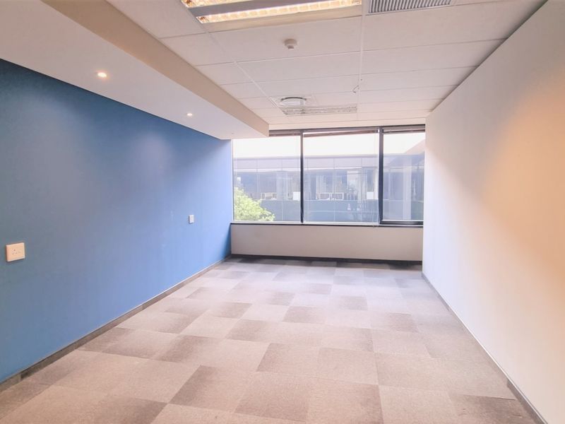 Semi furnished office space to let in Bryanston - Photo 9