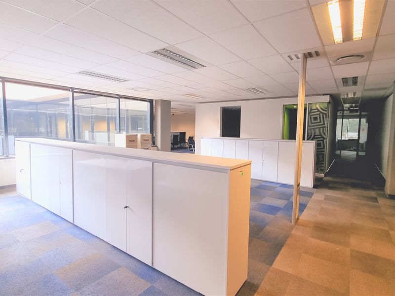 Semi furnished office space to let in Bryanston - Photo 7