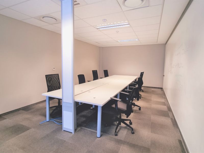 Semi furnished office space to let in Bryanston - Photo 6