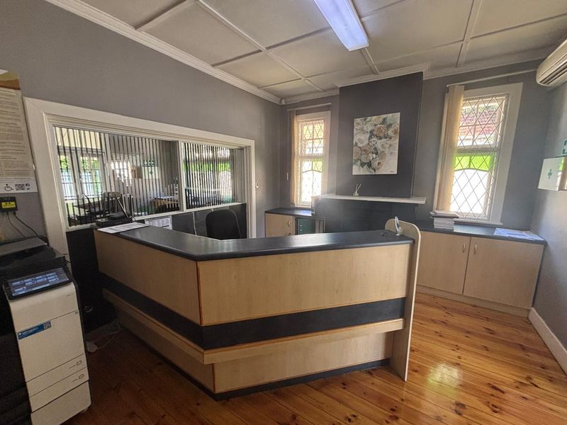 220sqm Office in Scottsville for sale at R1795000-00 plus Vat. - Photo 3