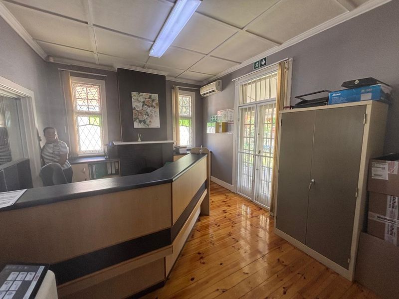 220sqm Office in Scottsville for sale at R1795000-00 plus Vat. - Photo 4