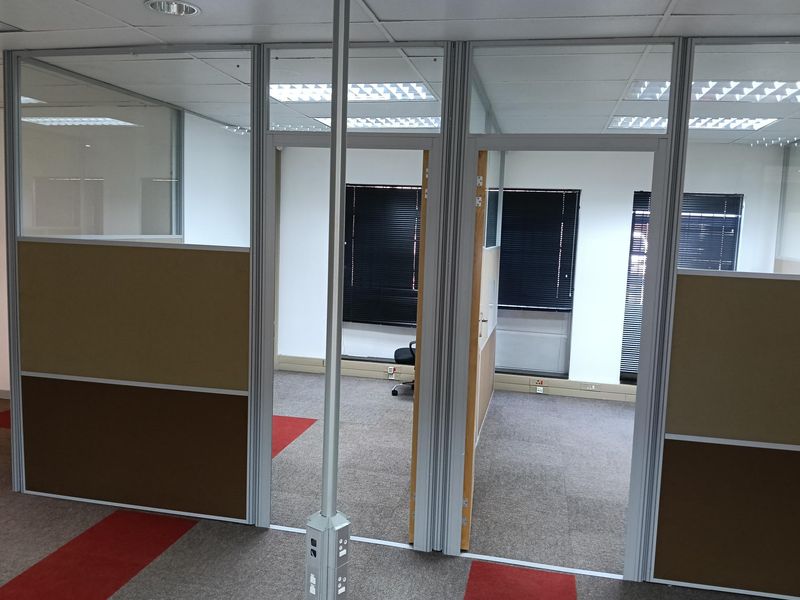 Office to let - Photo 8