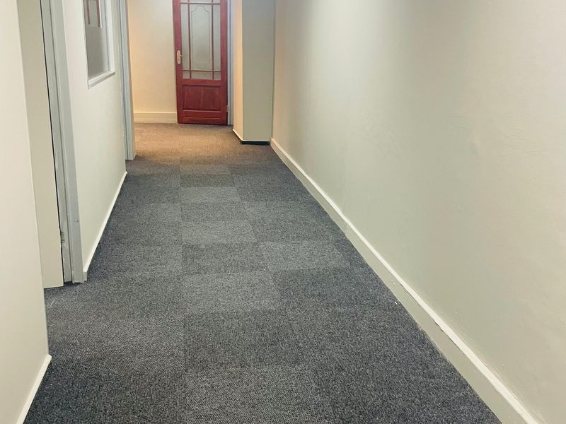 96 Sqm Office to Let for R14 000 VAT & Utilities Inclusive, at Midrand - Photo 4