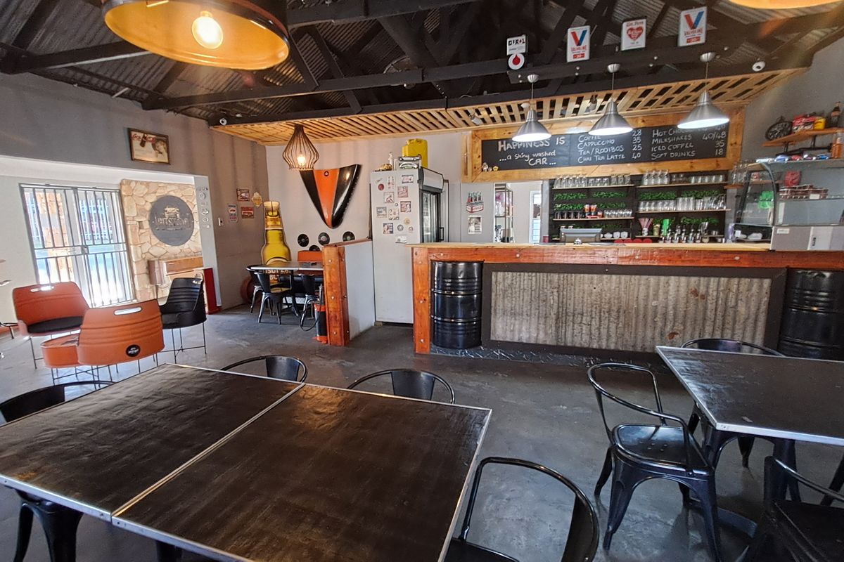 Wash While You Dine – Fully Equipped Car Wash & Diner & Building!! - Photo 5