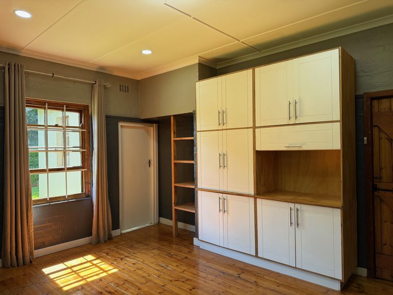 Secure Office Space to Let with Parking and Utilities Included in Hilton - Photo 7