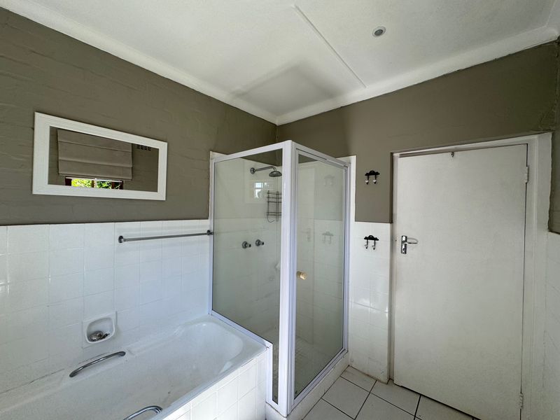 Secure Office Space to Let with Parking and Utilities Included in Hilton - Photo 9