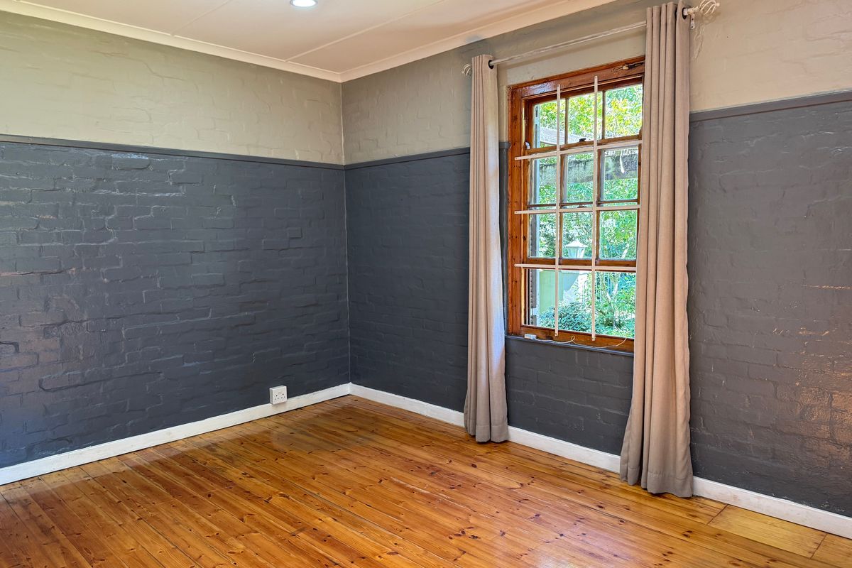 Secure Office Space to Let with Parking and Utilities Included in Hilton - Photo 5