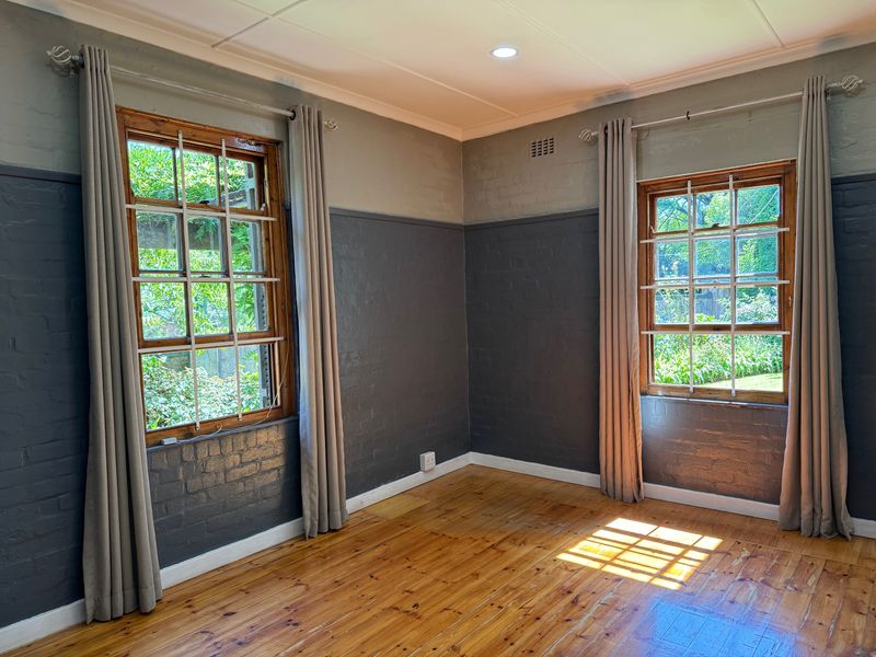 Secure Office Space to Let with Parking and Utilities Included in Hilton - Photo 4