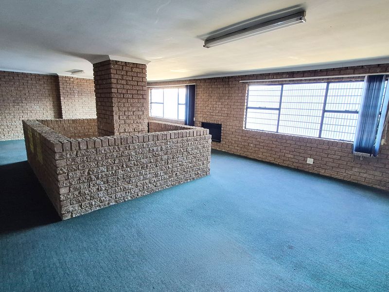 Commercial Rental - Prime 300sqm Mixed-Use - Photo 5