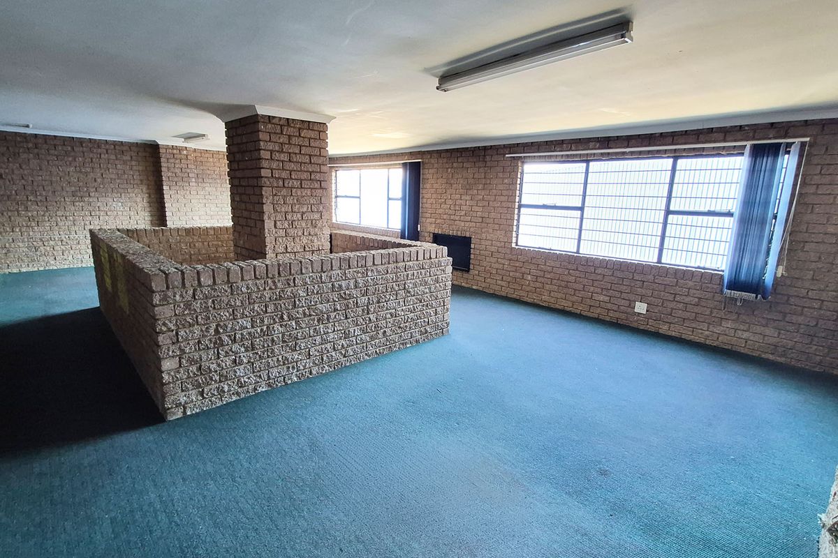 Commercial Rental - Prime 300sqm Mixed-Use - Photo 5
