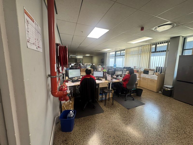 AAA Grade Logistics Facility To Let | ±3,700m2 | Prime Cornubia Industrial Node - Photo 4