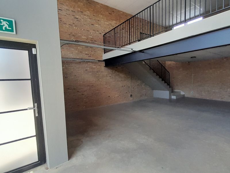 Creative 116m Ground Floor Showroom with Loft To Let at Innovation Worx Richards Dr - Photo 6