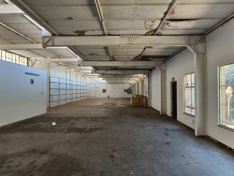 Secure 421m2 Industrial Warehouse To Let in Waltloo – Ideal for Manufacturing & Distribution - Photo 5