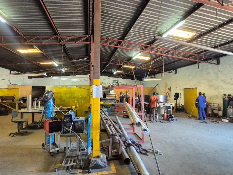 507m2 Industrial Warehouse To Let in Waltloo – Secure, Immediately Available - Photo 10