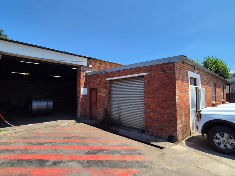 507m2 Industrial Warehouse To Let in Waltloo – Secure, Immediately Available - Photo 2