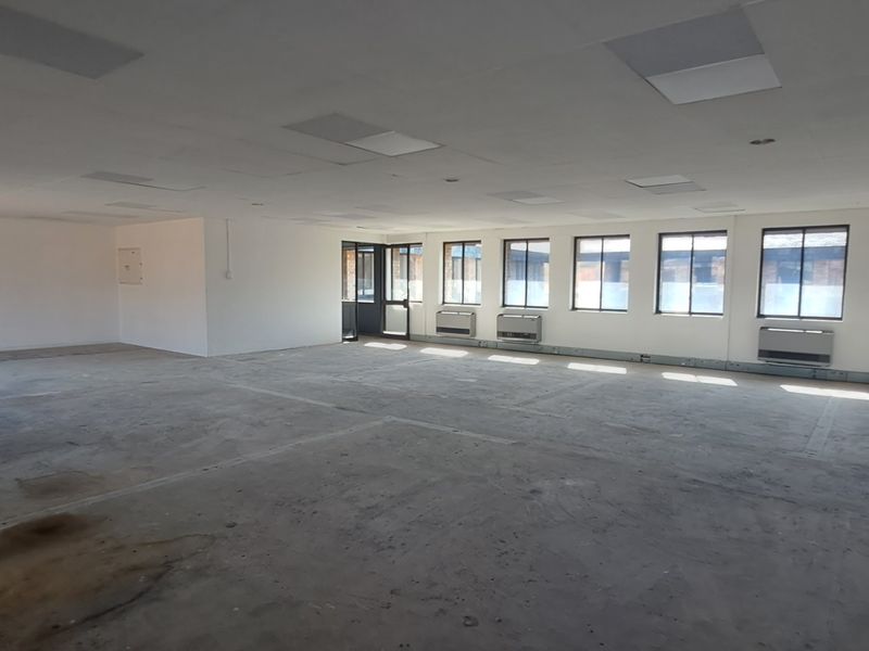 214m Light Filled White Box Office with Balcony To Let in Waterfall Office Park - Photo 7
