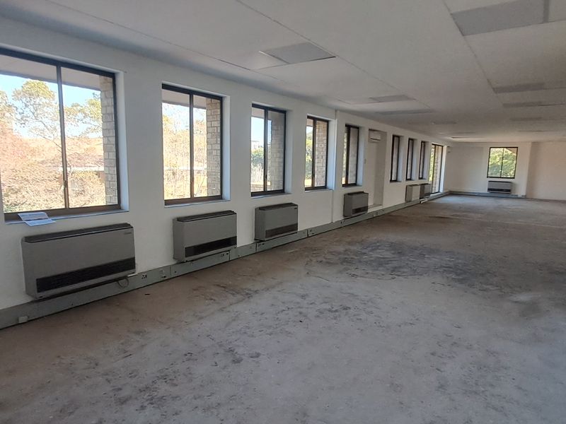 214m Light Filled White Box Office with Balcony To Let in Waterfall Office Park - Photo 5