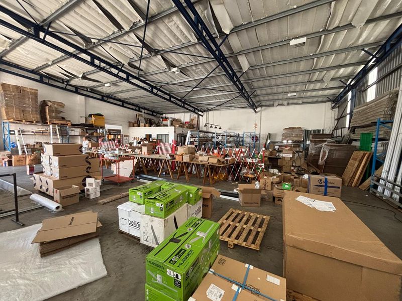 790sqm warehouse/factory to rent at R39500-00 per month plus Vat - Photo 8