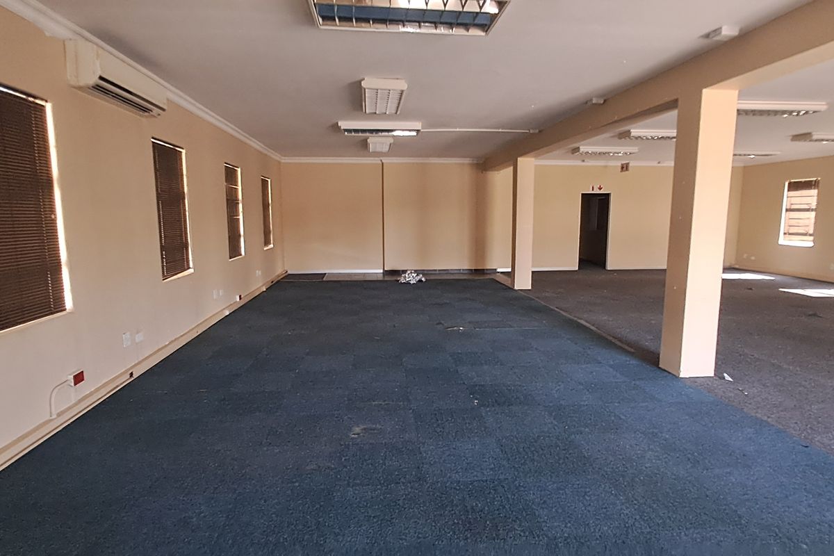 264m Office To Let in The Palms Office Park Midrand - Photo 2