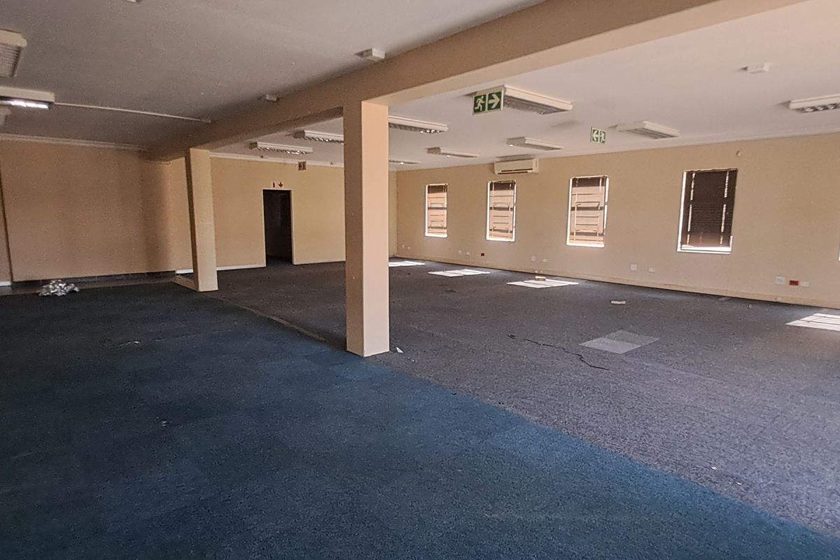 264m Office To Let in The Palms Office Park Midrand - Photo 5