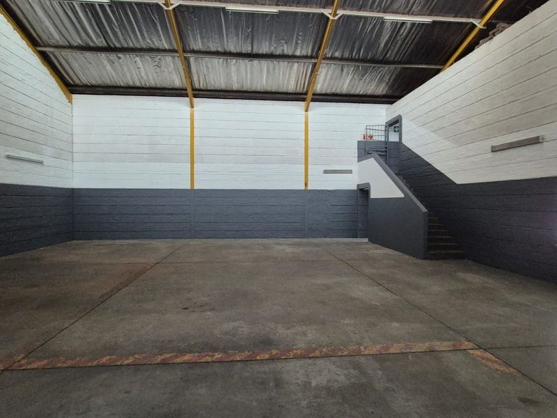Warehouse To Let in Silver Park, Silvertondale - Photo 10