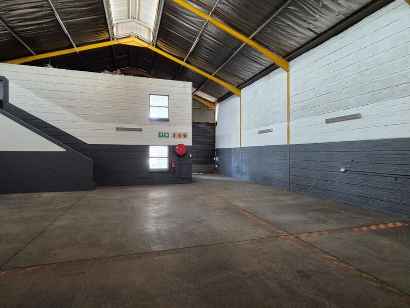 Warehouse To Let in Silver Park, Silvertondale - Photo 7