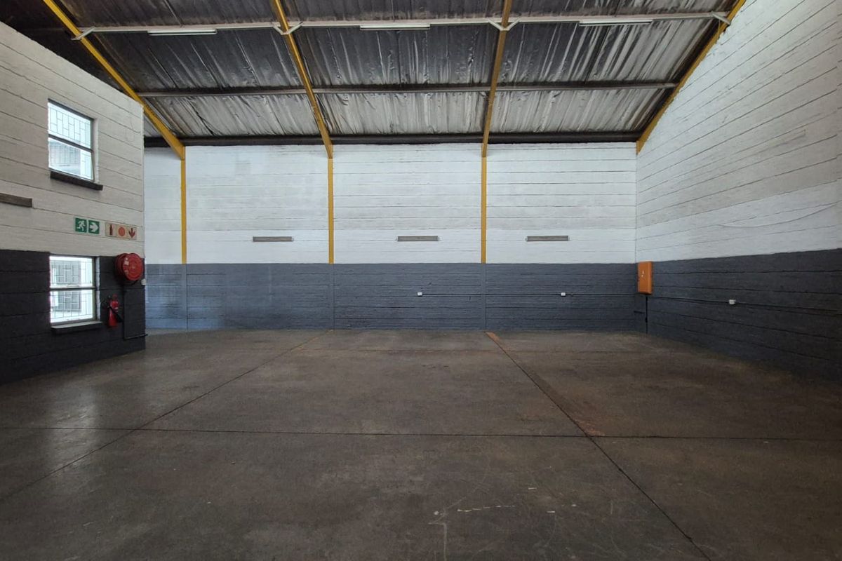 Warehouse To Let in Silver Park, Silvertondale - Photo 5