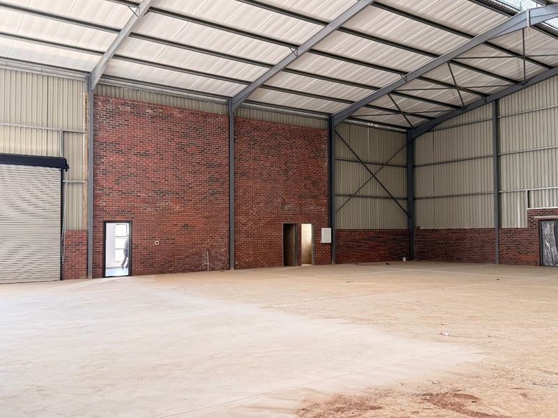 662 m2 Warehouse To Let in Limeroc Park, Centurion - Photo 8