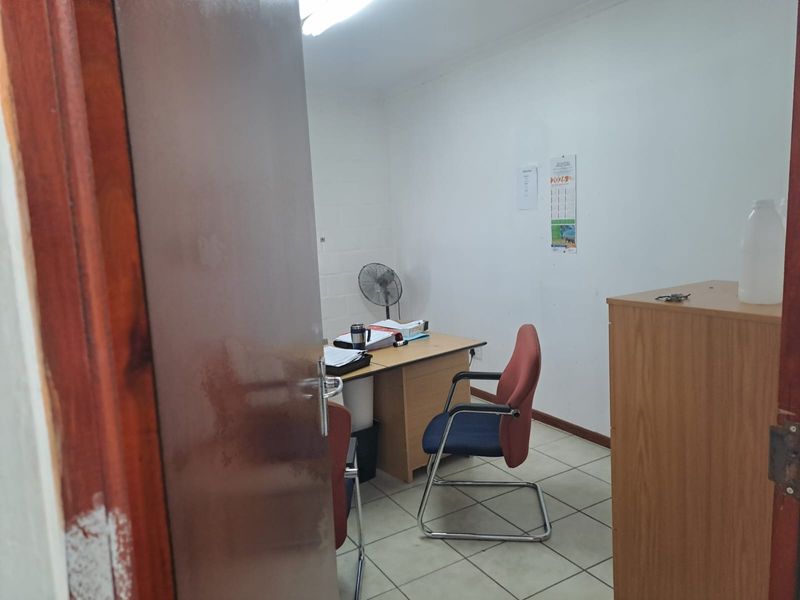 UNIQUE BUSINESS OPPORTUNITY IN KLEINMOND - Photo 7