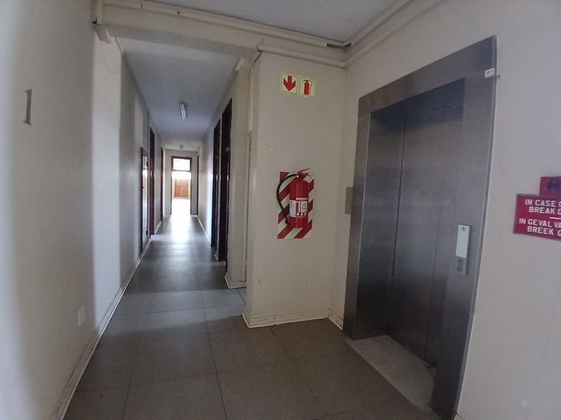 High-Exposure Office Space – Rustenburg CBD - Photo 9