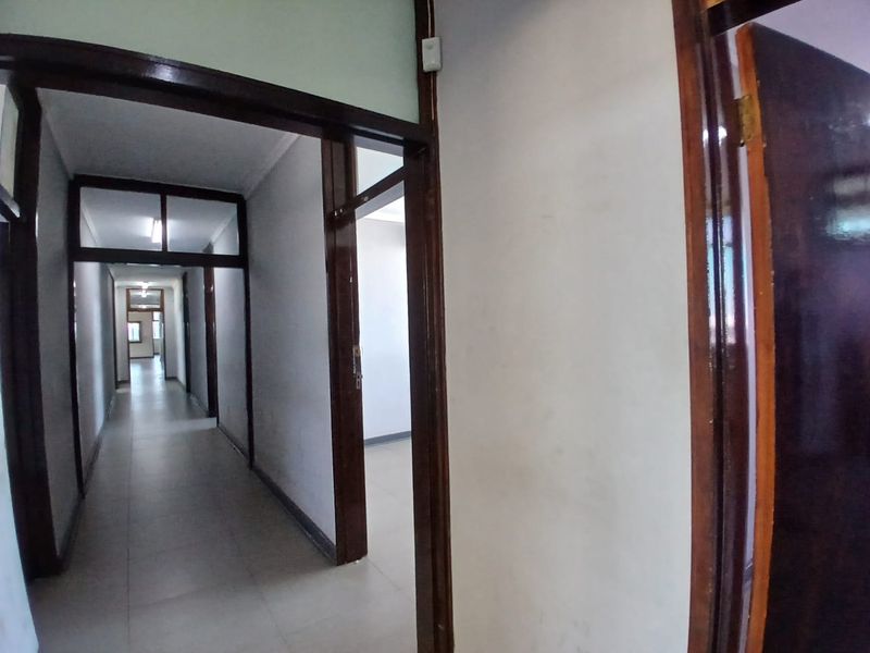 Be Seen. Be Central. Be Here. - Photo 10