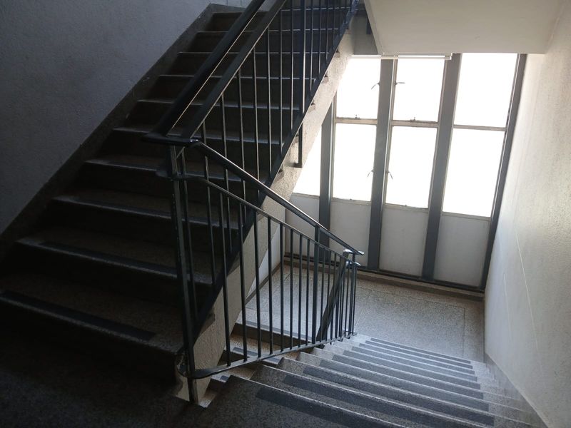 Your Business, Right on the Transport Hub - Photo 5