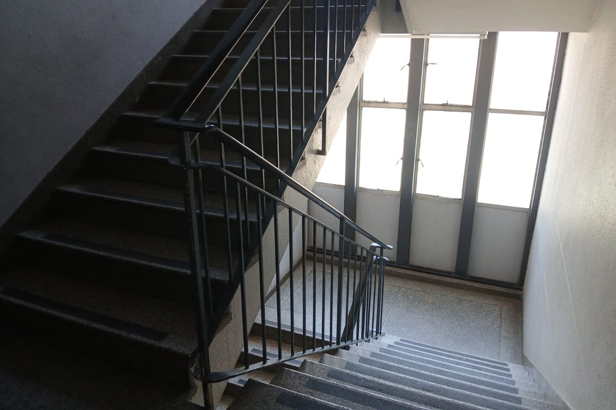 Your Business, Right on the Transport Hub - Photo 5