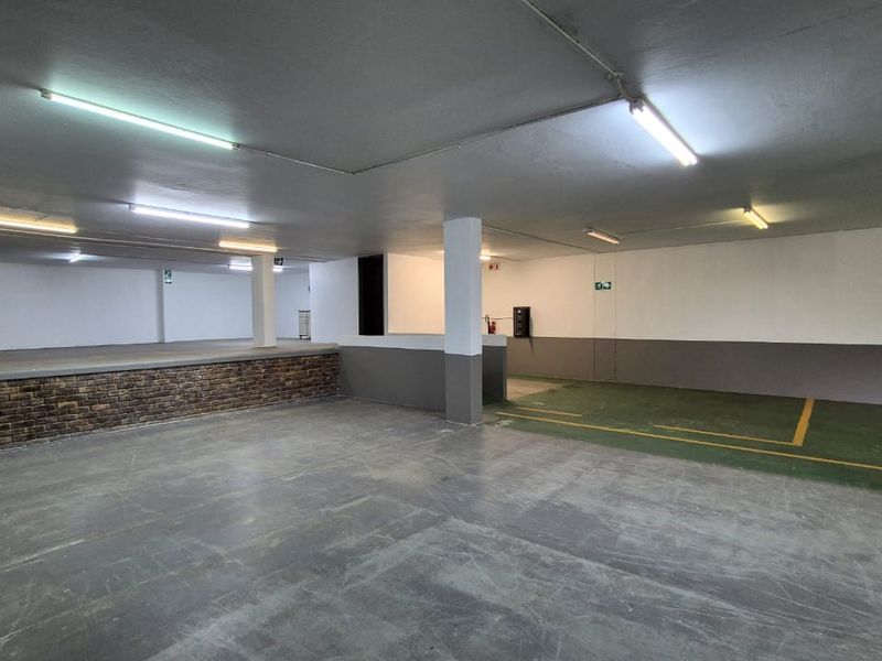 309m2 Warehouse To Let at Brianley Centre, Silvertondale - Photo 9