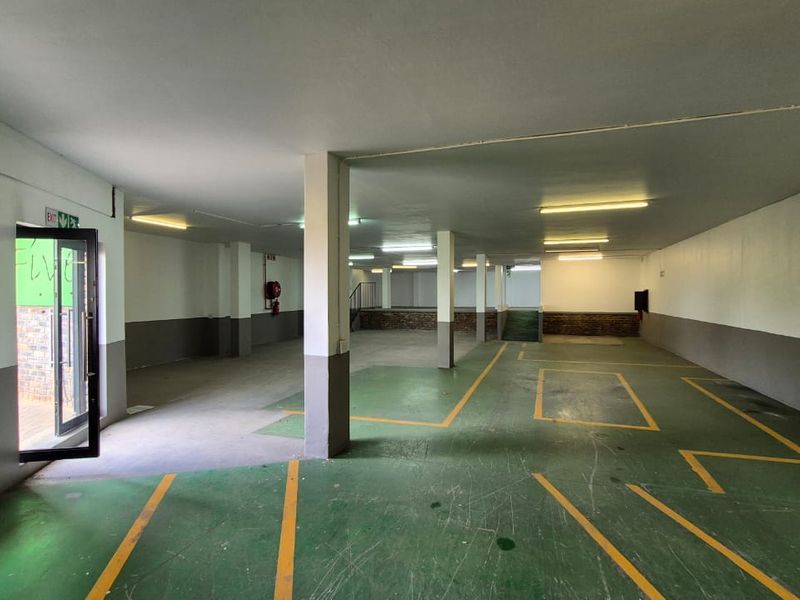 309m2 Warehouse To Let at Brianley Centre, Silvertondale - Photo 3