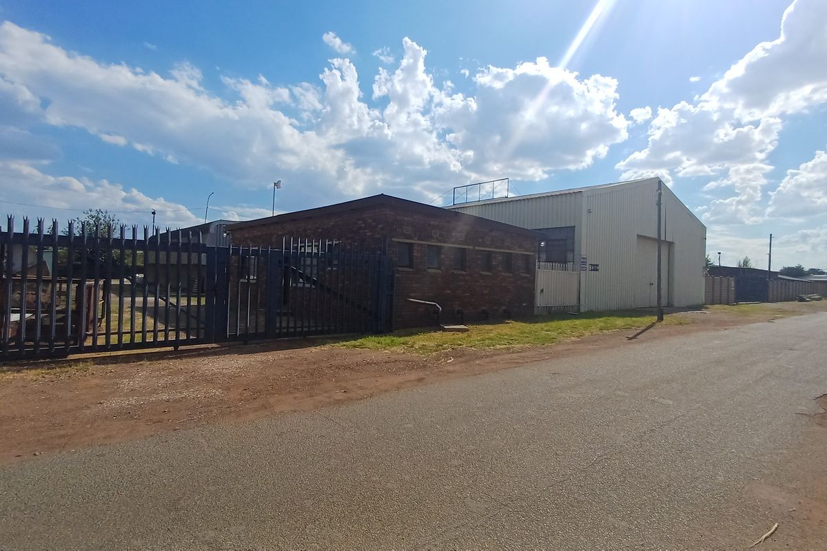 Industrial Property To Let in Meyerton - Photo 3