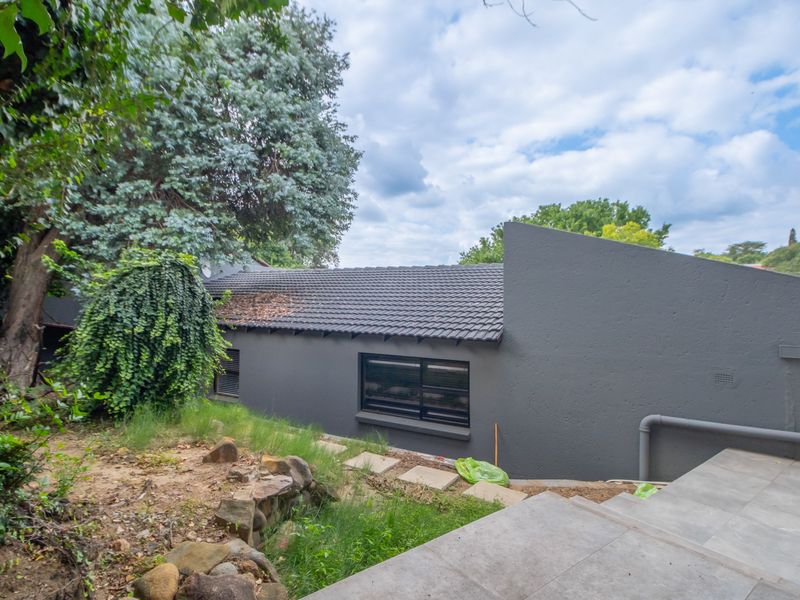 300m2 Prime Office for Sale – Sandton Drive, Parkmore - Photo 4