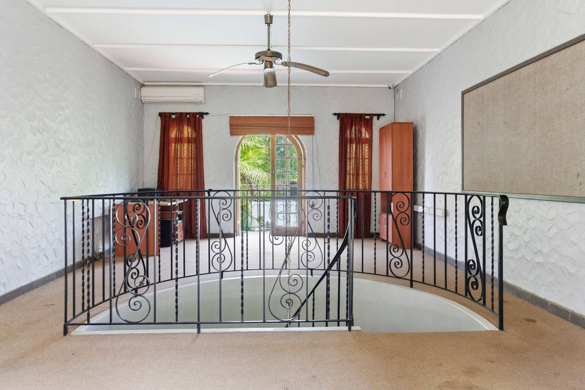 The Last Institutional 2 Zoning directly accessing Old Main Road - Photo 3