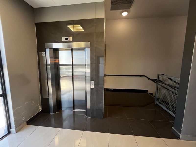 PRIME OFFICE SPACE IN TYGERVALLEY, BELLVILLE - Photo 3