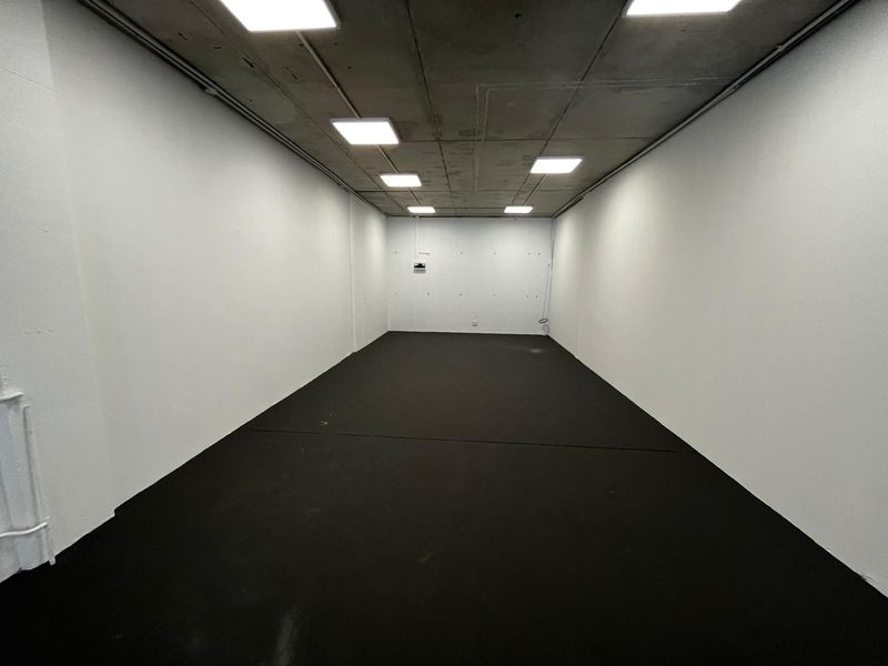 PRIME RETAIL SPACE IN TYGERVALLEY, BELLVILLE - Photo 4