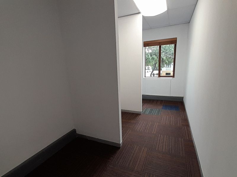 224m Office Space To Let in Thornhill Office Park Vorna Valley - Photo 7