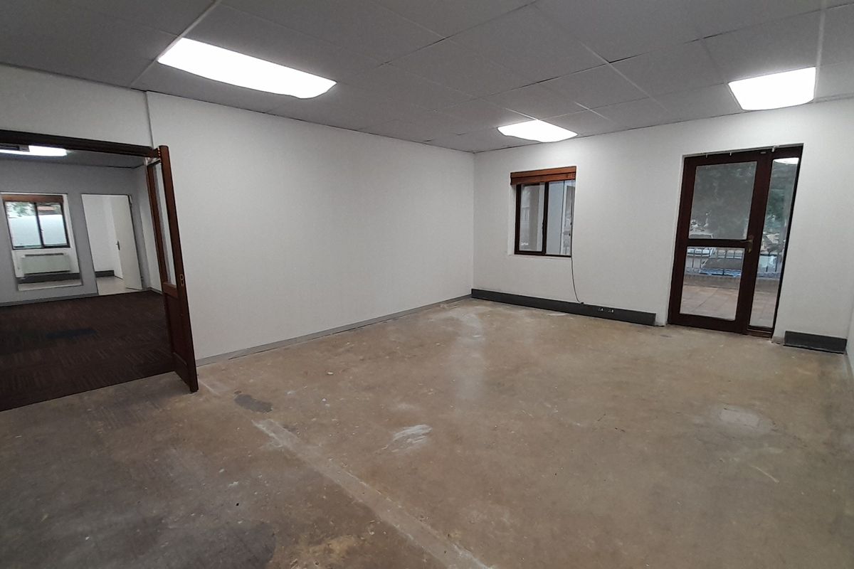 224m Office Space To Let in Thornhill Office Park Vorna Valley - Photo 3