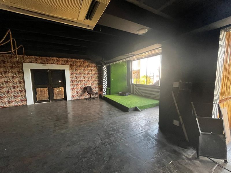 Restaurant Rental Monthly In Bellville - Photo 10