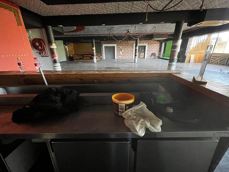 Restaurant Rental Monthly In Bellville - Photo 9