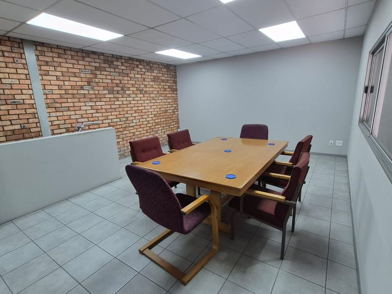 High-Exposure Warehouse & Office Suite - Photo 8